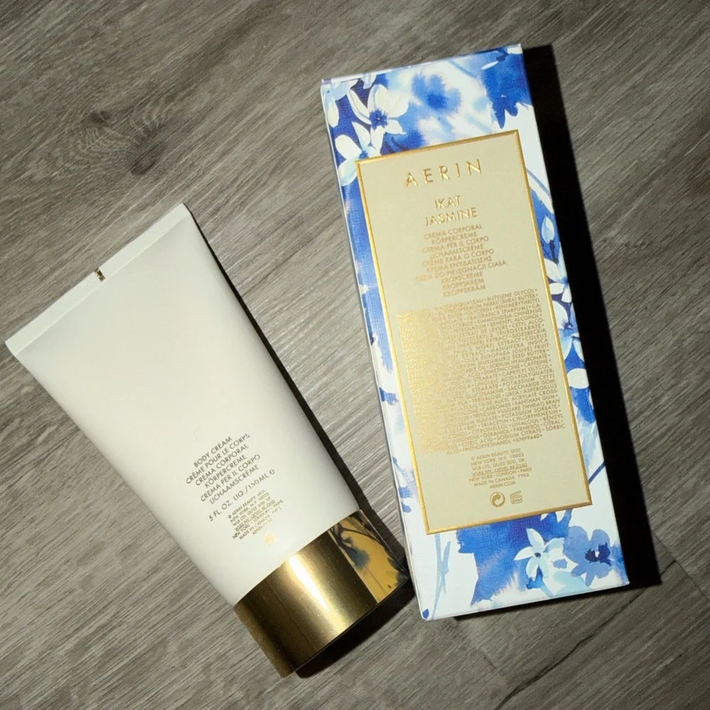 AERIN Blue and White Ikat Jasmine Body Cream 150ml